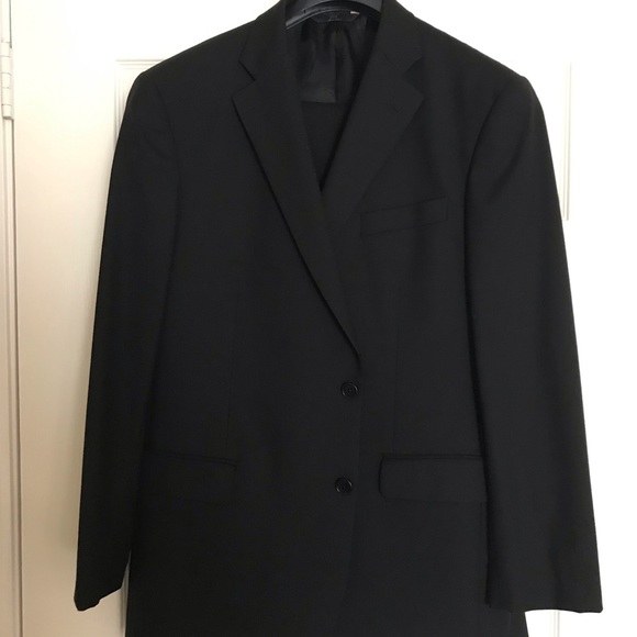 Brooks Brothers 346 Men’s Black Suit.